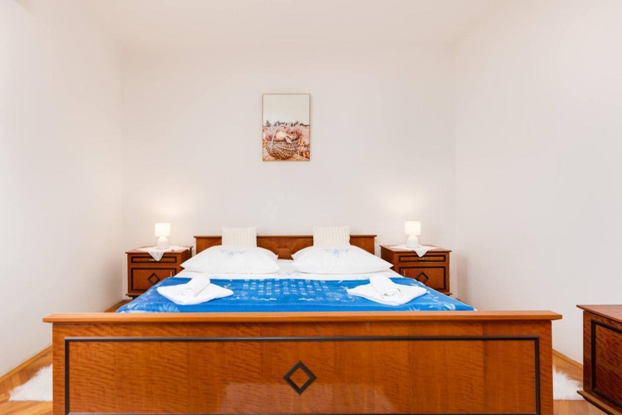 Apartman Tena Punat Exteriér fotografie